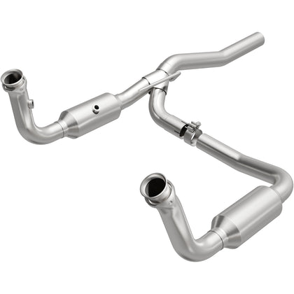 MagnaFlow 2009-2011 Dodge Nitro 3.7L | 2009-2012 Jeep Liberty 3.7L OEM Grade Federal / EPA Compliant Direct-Fit Catalytic Converter 52148