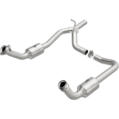 MagnaFlow 2009-2014 Ford E-150 4.6L | 2009-2014 Ford E-250 4.6L OEM Grade Federal / EPA Compliant Direct-Fit Catalytic Converter 52153