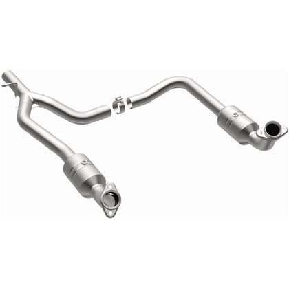 MagnaFlow 2009-2014 Ford E-150 4.6L | 2009-2014 Ford E-250 4.6L OEM Grade Federal / EPA Compliant Direct-Fit Catalytic Converter 52153