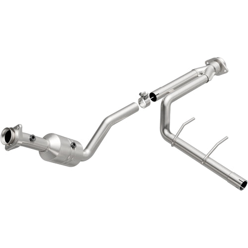MagnaFlow 2011-2014 Ford F-150 3.7L OEM Grade Federal / EPA Compliant Direct-Fit Catalytic Converter 52156