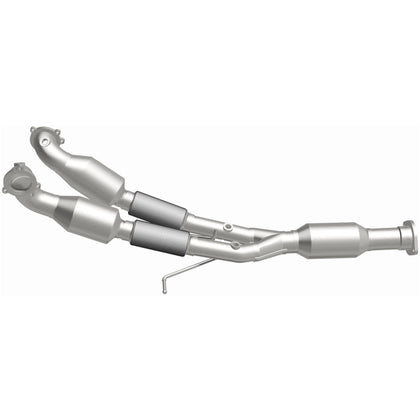 MagnaFlow 2002-2005 Volvo S80 2.9L OEM Grade Federal / EPA Compliant Direct-Fit Catalytic Converter 52160