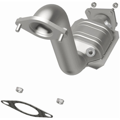 MagnaFlow 2002-2004 Ford Focus 2.0L OEM Grade Federal / EPA Compliant Direct-Fit Catalytic Converter 52298