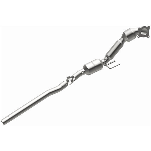 MagnaFlow 2009-2017 Volkswagen CC 2.0L | 2010 Volkswagen Passat 2.0L OEM Grade Federal / EPA Compliant Direct-Fit Catalytic Converter 52380