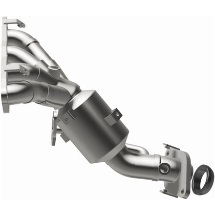 MagnaFlow 2012-2019 Toyota Prius C 1.5L OEM Grade Federal / EPA Compliant Direct-Fit Manifold Catalytic Converter 52441
