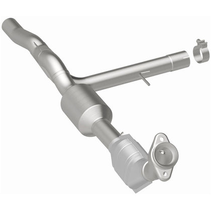 MagnaFlow 2004-2006 Ford F-150 4.6L OEM Grade Federal / EPA Compliant Direct-Fit Catalytic Converter 52450
