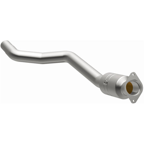 MagnaFlow OEM Grade Federal / EPA Compliant Direct-Fit Catalytic Converter 52478