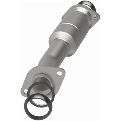 MagnaFlow 2011-2016 Toyota Sienna 3.5L OEM Grade Federal / EPA Compliant Direct-Fit Catalytic Converter 52549