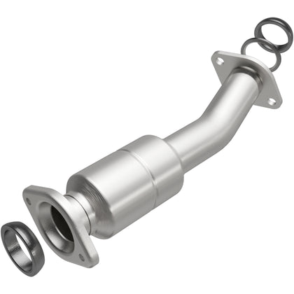 MagnaFlow 2011-2016 Toyota Sienna 3.5L OEM Grade Federal / EPA Compliant Direct-Fit Catalytic Converter 52549