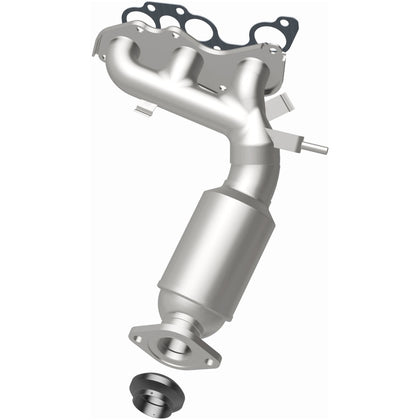 MagnaFlow 2011 Toyota Sienna 3.5L OEM Grade Federal / EPA Compliant Direct-Fit Manifold Catalytic Converter 52556