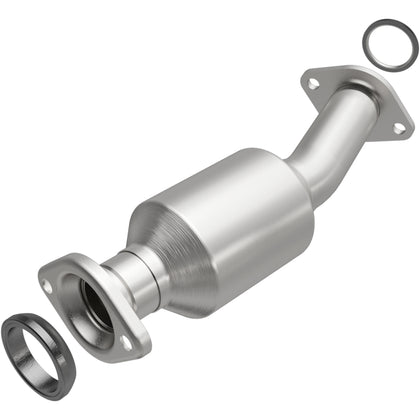 MagnaFlow 2011 Toyota Sienna 3.5L OEM Grade Federal / EPA Compliant Direct-Fit Catalytic Converter 52557