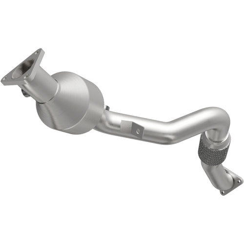 MagnaFlow 2007-2010 Audi Q7 3.6L | 2008-2010 Volkswagen Touareg 3.6L OEM Grade Federal / EPA Compliant Direct-Fit Catalytic Converter 52586