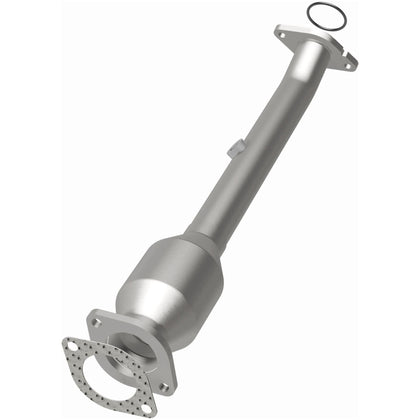 MagnaFlow OEM Grade Federal / EPA Compliant Direct-Fit Catalytic Converter 52670
