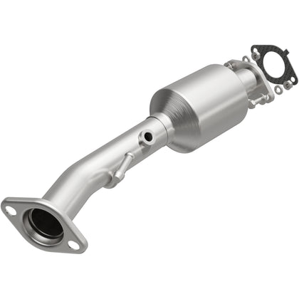 MagnaFlow 2015-2018 Chevrolet City Express 2.0L | 2013-2021 Nissan NV200 2.0L OEM Grade Federal / EPA Compliant Direct-Fit Catalytic Converter 52690