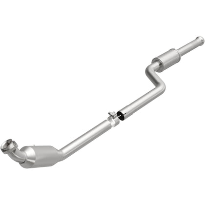 MagnaFlow 2008-2010 Mercedes-Benz C300 3.0L California Grade CARB Compliant Direct-Fit Catalytic Converter 5461916
