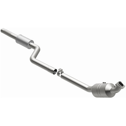 MagnaFlow 2008-2010 Mercedes-Benz C300 3.0L California Grade CARB Compliant Direct-Fit Catalytic Converter 5461919