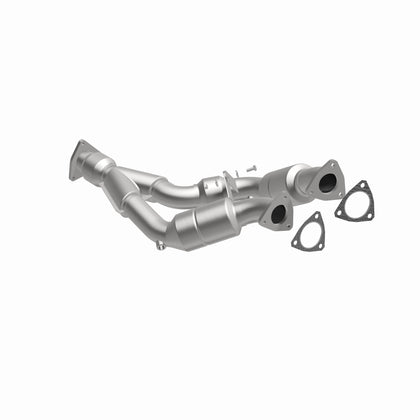 MagnaFlow 2004-2006 Volkswagen Touareg 3.2L California Grade CARB Compliant Direct-Fit Catalytic Converter 5481499