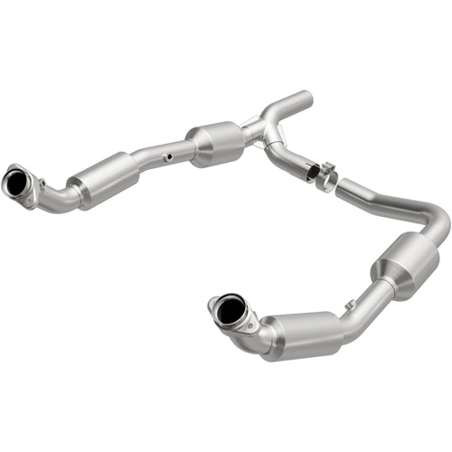 MagnaFlow 2008 Ford E-150 4.6L | 2008 Ford E-250 4.6L California Grade CARB Compliant Direct-Fit Catalytic Converter 5481640