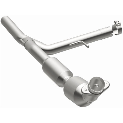 MagnaFlow 2004-2005 Ford F-150 5.4L California Grade CARB Compliant Direct-Fit Catalytic Converter 5481706