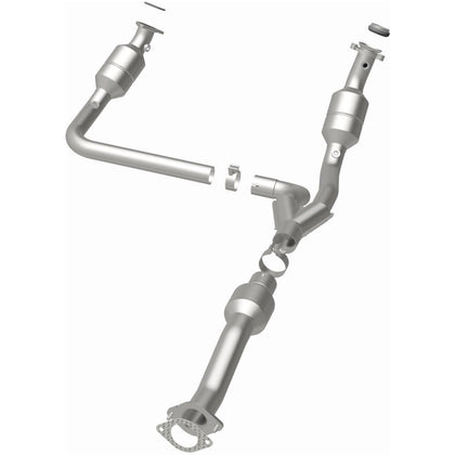 MagnaFlow 2009-2014 Chevrolet Express 1500 4.3L / 2009-2014 GMC Savana 1500 4.3L California Grade CARB Compliant Direct-Fit Catalytic Converter 5482134