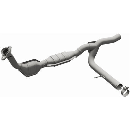 MagnaFlow California Grade CARB Compliant Direct-Fit Catalytic Converter 5482744