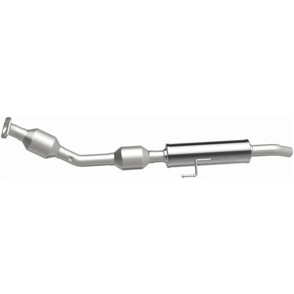 MagnaFlow 2007-2011 Toyota Yaris 1.5L California Grade CARB Compliant Direct-Fit Catalytic Converter 551470