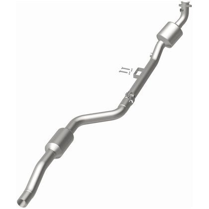 MagnaFlow 2006 Mercedes-Benz CLS500 5.0L | 2005-2006 Mercedes-Benz E500 Base 5.0L California Grade CARB Compliant Direct-Fit Catalytic Converter 551642