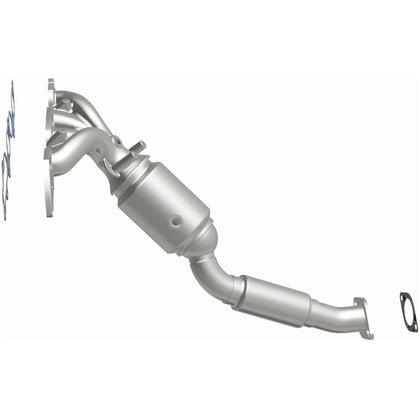 MagnaFlow 2009-2017 Ford Focus 2.0L California Grade CARB Compliant Direct-Fit Manifold Catalytic Converter 5531153
