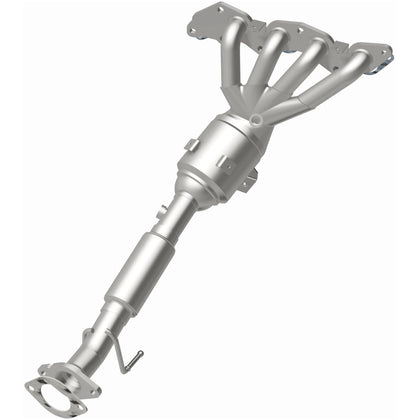 MagnaFlow 2015-2016 Ford C-Max 2.0L California Grade CARB Compliant Direct-Fit Manifold Catalytic Converter 5531186