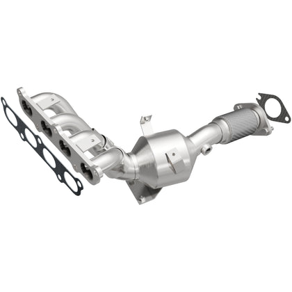 MagnaFlow 2011-2017 Ford Fiesta 1.6L California Grade CARB Compliant Direct-Fit Manifold Catalytic Converter 5531552