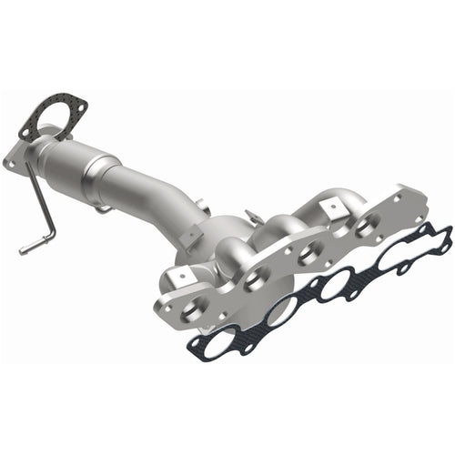 MagnaFlow 2012-2013 Mazda 3 2.0L California Grade CARB Compliant Direct-Fit Manifold Catalytic Converter 5531802