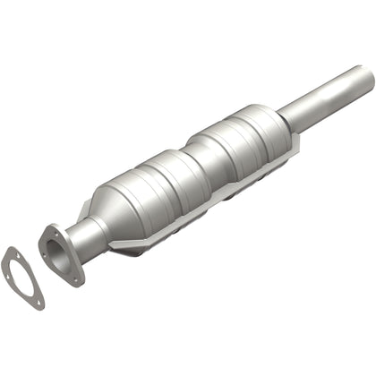 MagnaFlow HM Grade Federal / EPA Compliant Direct-Fit Catalytic Converter 55320
