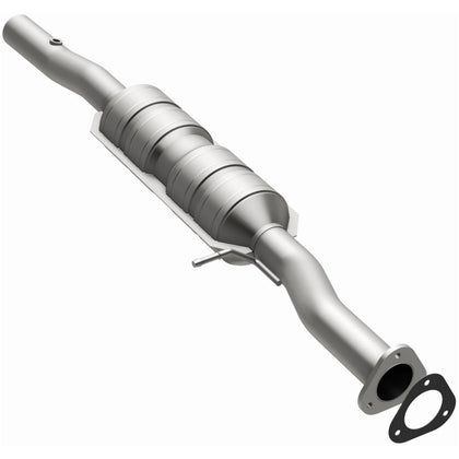 MagnaFlow HM Grade Federal / EPA Compliant Direct-Fit Catalytic Converter 55324