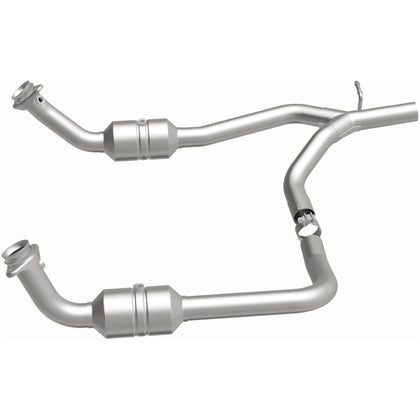 MagnaFlow 2009-2014 Ford E-150 4.6L | 2009-2014 Ford E-250 4.6L California Grade CARB Compliant Direct-Fit Catalytic Converter 5551153