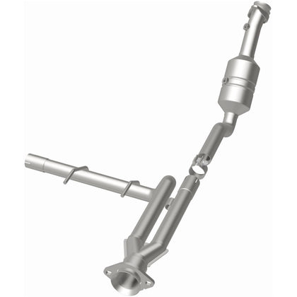 MagnaFlow 2011-2014 Ford F-150 3.7L California Grade CARB Compliant Direct-Fit Catalytic Converter 5551156