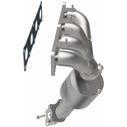MagnaFlow 2014 Jeep Cherokee 2.4L California Grade CARB Compliant Direct-Fit Manifold Catalytic Converter 5551158