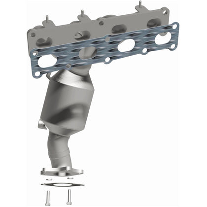 MagnaFlow 2014 Jeep Cherokee 2.4L California Grade CARB Compliant Direct-Fit Manifold Catalytic Converter 5551158