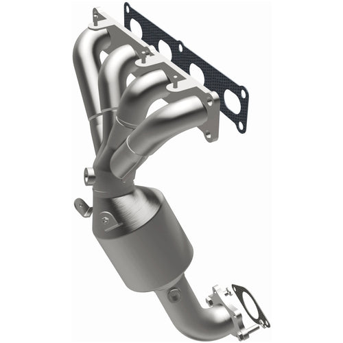 MagnaFlow 2015-2017 Jeep Cherokee 2.4L California Grade CARB Compliant Direct-Fit Manifold Catalytic Converter 5551159
