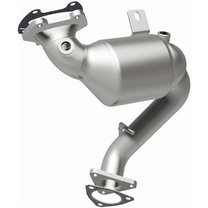 MagnaFlow 2014-2017 Jeep Cherokee 3.2L California Grade CARB Compliant Direct-Fit Manifold Catalytic Converter 5551161