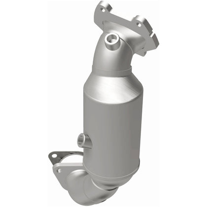 MagnaFlow 2012-2017 Dodge Journey 3.6L California Grade CARB Compliant Direct-Fit Manifold Catalytic Converter 5551169