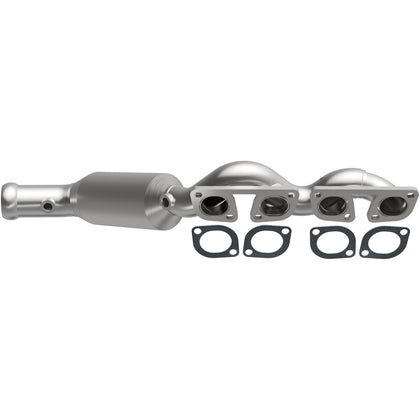 MagnaFlow 2007-2010 BMW X5 4.8L California Grade CARB Compliant Direct-Fit Manifold Catalytic Converter 5551237