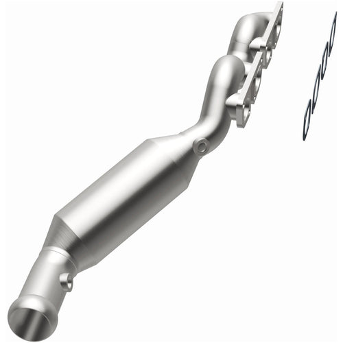MagnaFlow 2007-2010 BMW X5 4.8L California Grade CARB Compliant Direct-Fit Manifold Catalytic Converter 5551237