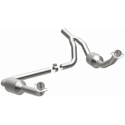 MagnaFlow 2010-2011 Jeep Wrangler 3.8L California Grade CARB Compliant Direct-Fit Catalytic Converter 5551458