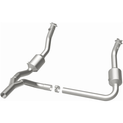 MagnaFlow 2010-2011 Jeep Wrangler 3.8L California Grade CARB Compliant Direct-Fit Catalytic Converter 5551458