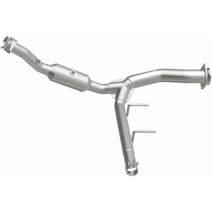 MagnaFlow 2015-2017 Ford F-150 3.5L California Grade CARB Compliant Direct-Fit Catalytic Converter 5551469
