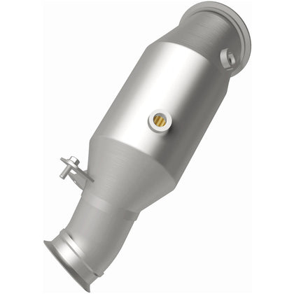 MagnaFlow California Grade CARB Compliant Direct-Fit Catalytic Converter 5551645