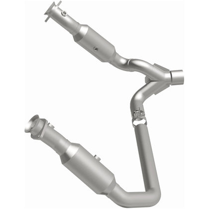 MagnaFlow 2011-2013 Ram 1500 4.7L | 2010 Dodge Ram 1500 4.7L California Grade CARB Compliant Direct-Fit Catalytic Converter 5551665