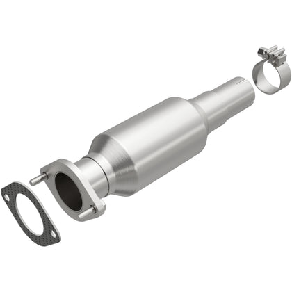 MagnaFlow 2012-2013 Mazda 3 2.0L California Grade CARB Compliant Direct-Fit Catalytic Converter 5571146