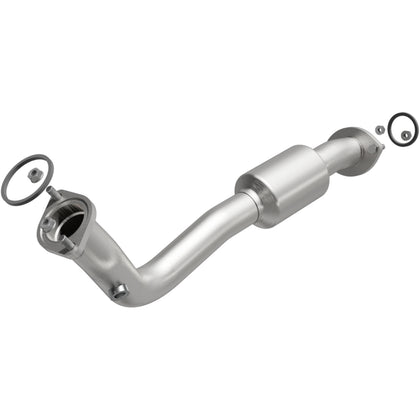 MagnaFlow 2013-2015 Toyota RAV4 2.5L California Grade CARB Compliant Direct-Fit Catalytic Converter 5571543