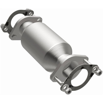 MagnaFlow 2011 Hyundai Equus 4.6L | 2009-2012 Hyundai Genesis 4.6L California Grade CARB Compliant Direct-Fit Catalytic Converter 5571740