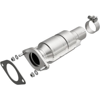 MagnaFlow 2011-2012 Chevrolet Malibu 2.4L California Grade CARB Compliant Direct-Fit Catalytic Converter 557229